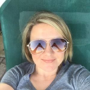 Meet your Posher, Stacey