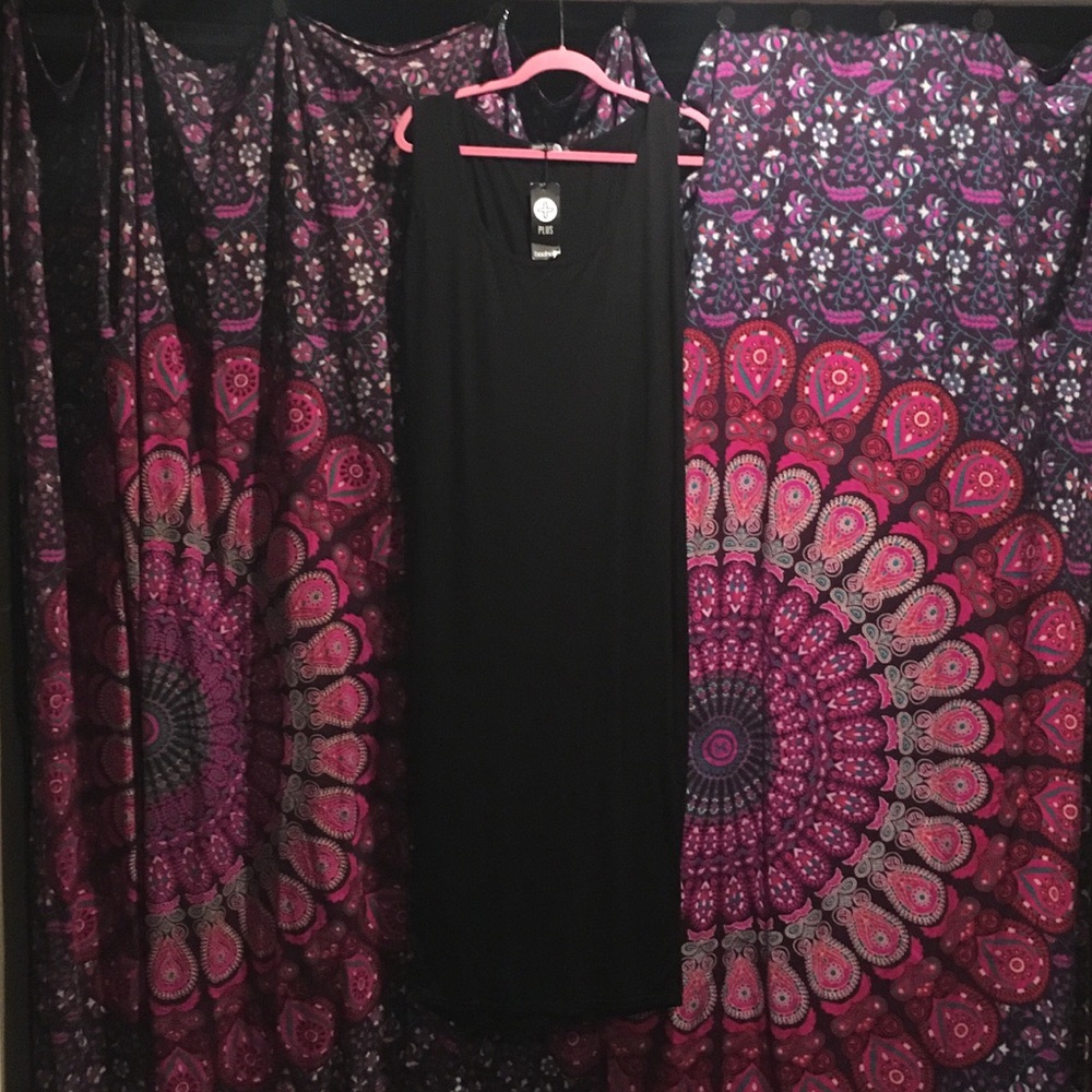 Plus size Black jersey maxi dress basic