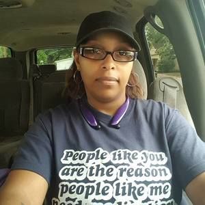 Meet your Posher, Latasha