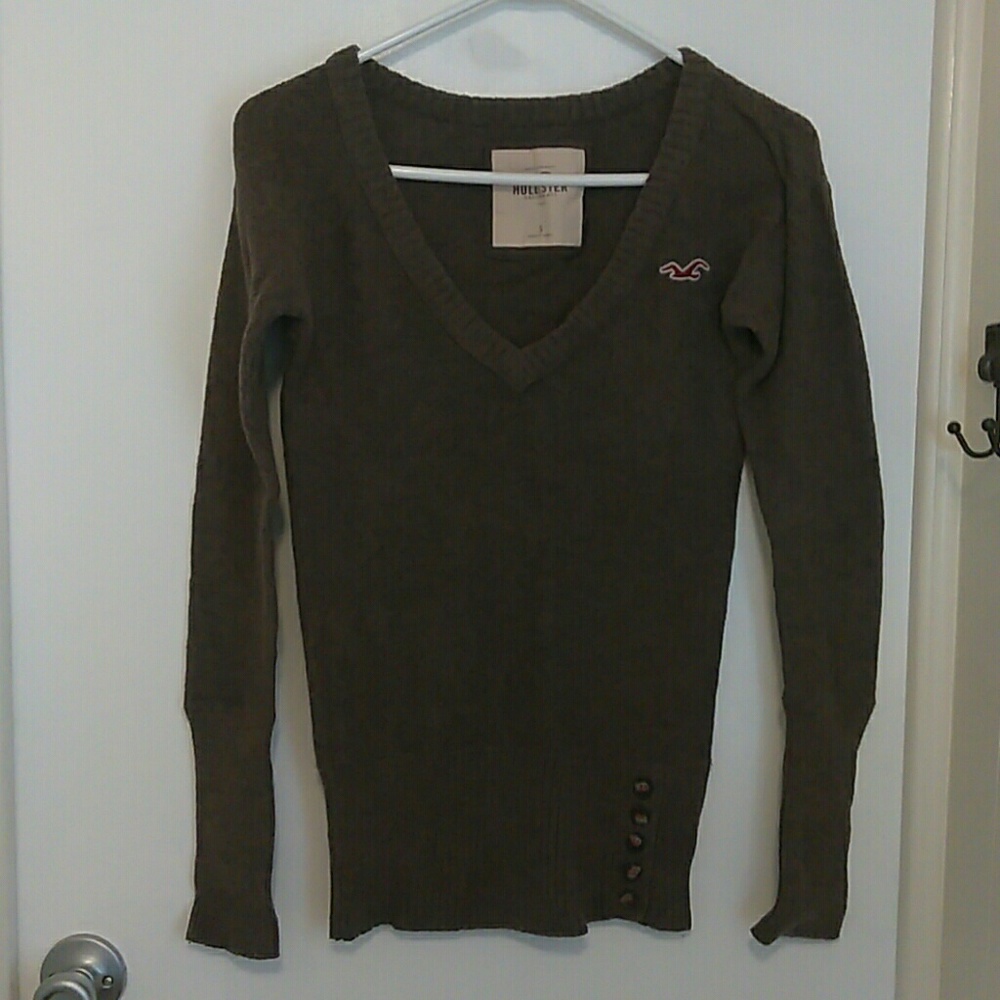 Hollister sweater