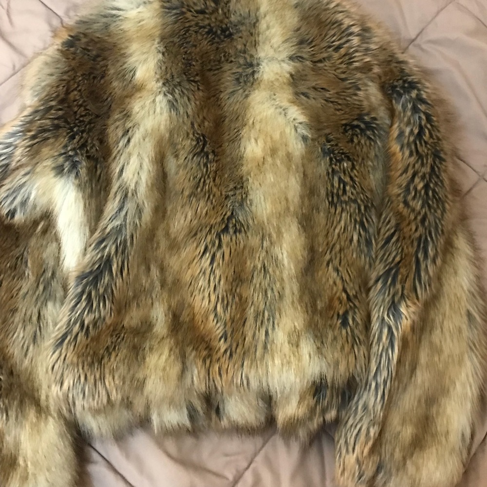 Faux Fur Coat, brand new with a tag! - Picture 6 of 8