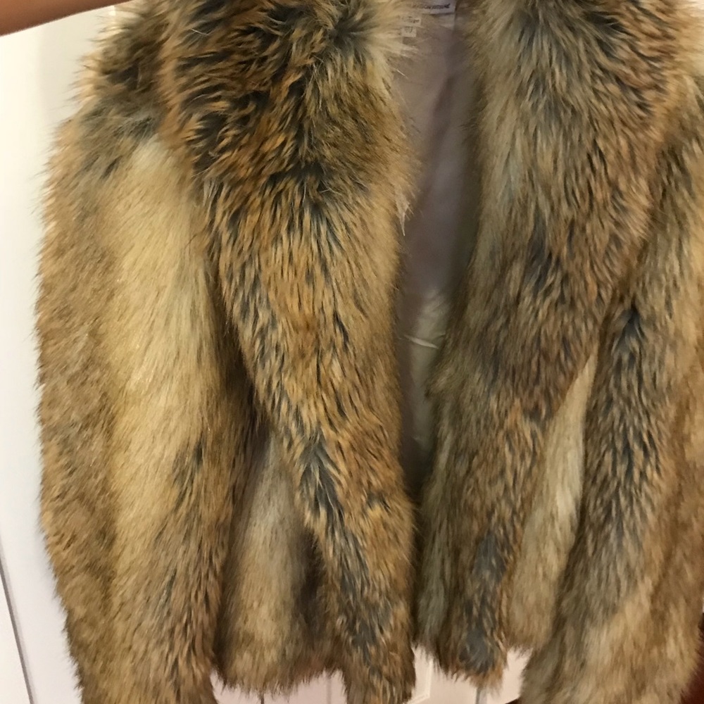 Faux Fur Coat, brand new with a tag! - Picture 7 of 8