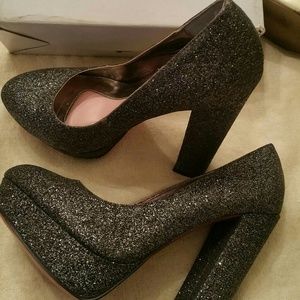 Paris Hilton Sparkle platform High Heel Shoe.