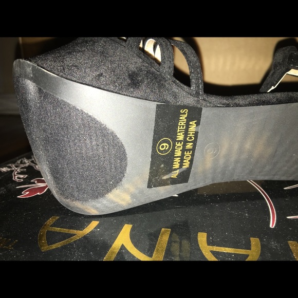 elegant heels.  Completely news, from warehouse. - Picture 5 of 6