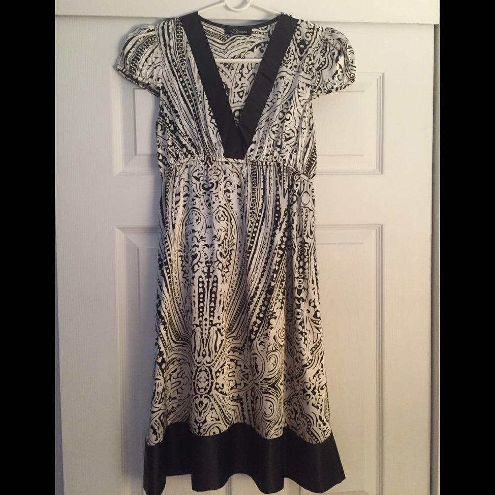 Black & white dress