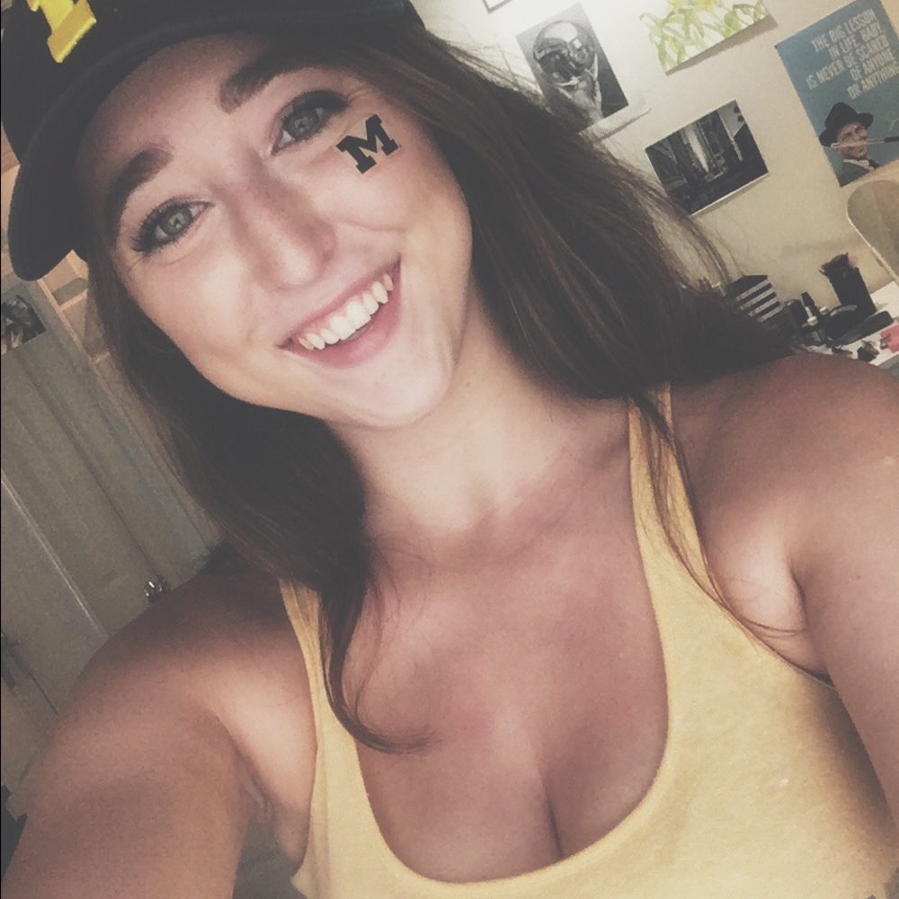 Meet your Posher, Lauren