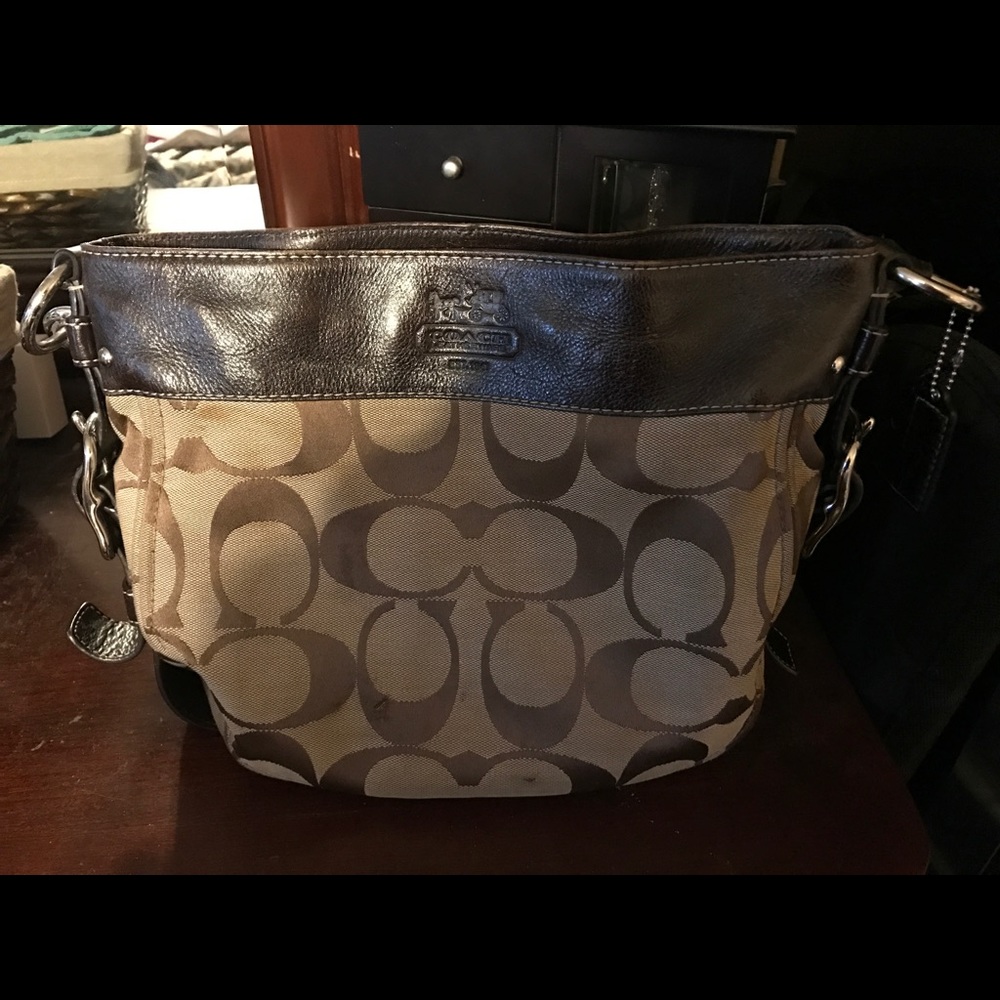 Coach Zoe Signature Hobo Purse F12657