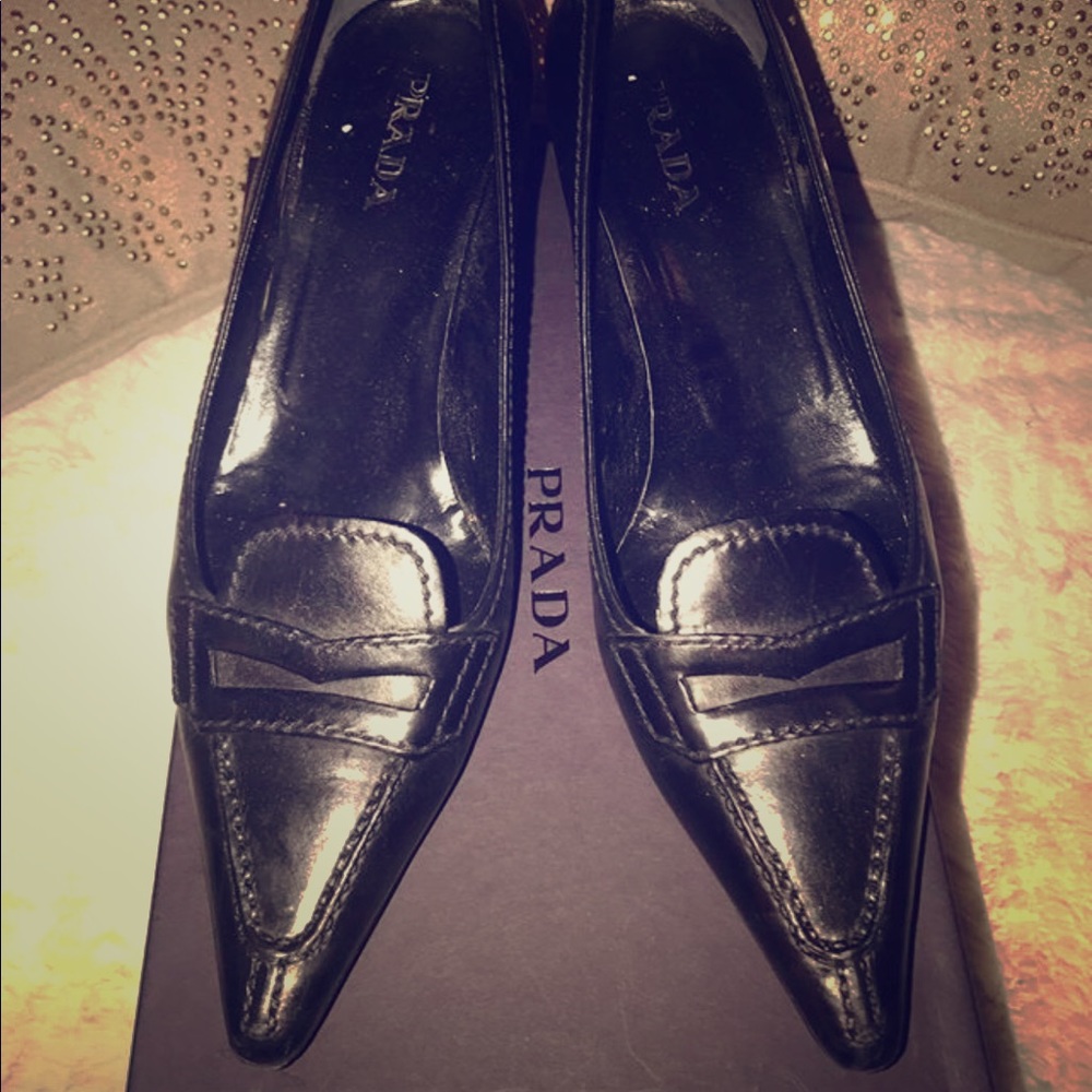 Black Prada Kitten Heel Pointed Toe Pumps 7 1/2