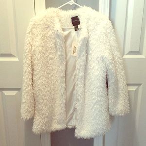 FOREVER 21 White Fuzzy/Furry Coat