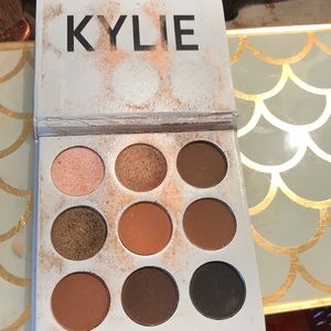 Kylie bronze palette