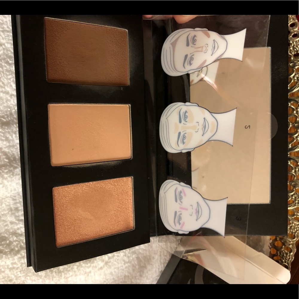 Younique lot SOLD