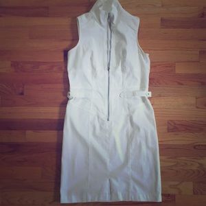 ✨ Sexy, white and stretchy denim dress ✨