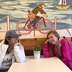 Meet your Posher, Abigail