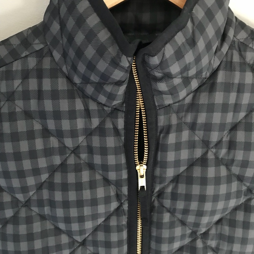 NWT J. Crew Black Grey Quilted Puffer Vest XS - Picture 7 of 8