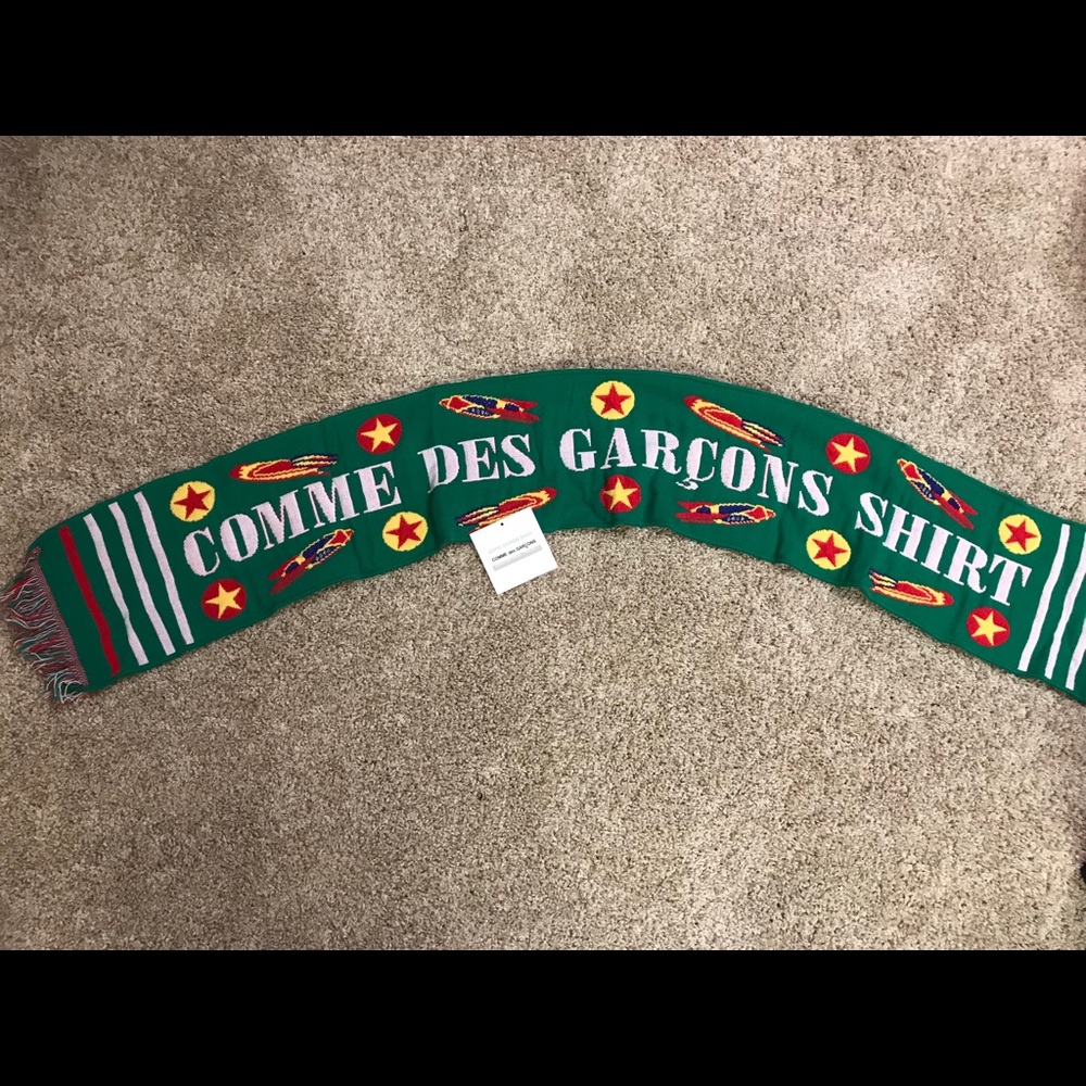 Comme des garçons scarf