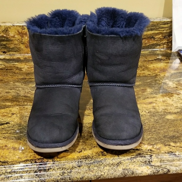 👢Ugg Bailey Bows Navy Blue Boots💝Size 6👢 - Picture 4 of 8