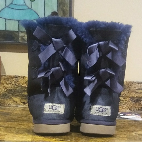 👢Ugg Bailey Bows Navy Blue Boots💝Size 6👢 - Picture 7 of 8