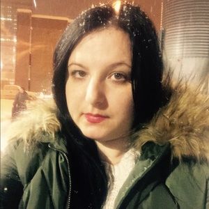 Meet your Posher, Elena