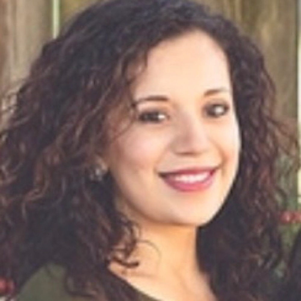 Meet your Posher, Adrianna