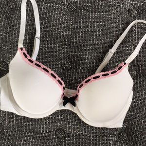 White, pink and black Victoria’s Secret bra