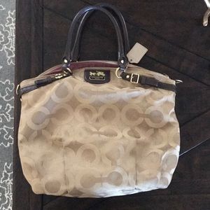 Iconic Coach Madison Lindsay Handbag