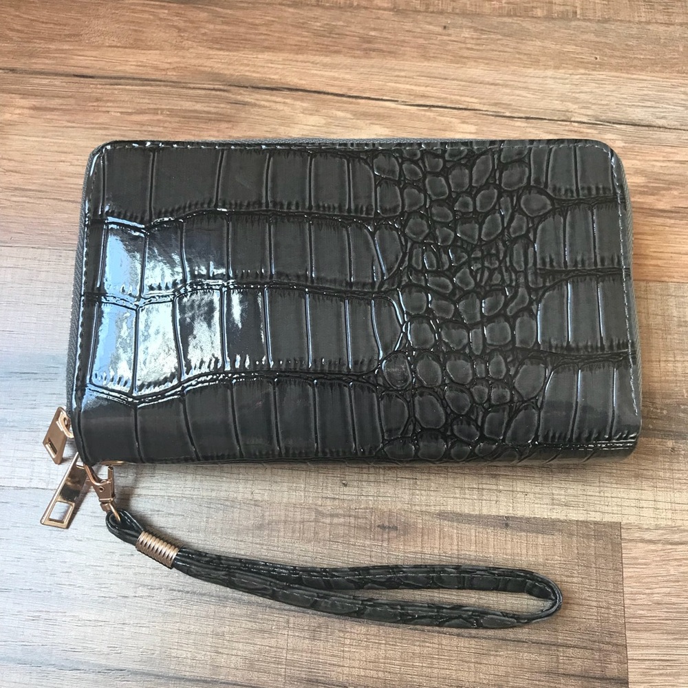 Gray double zipper wristlet/wallet