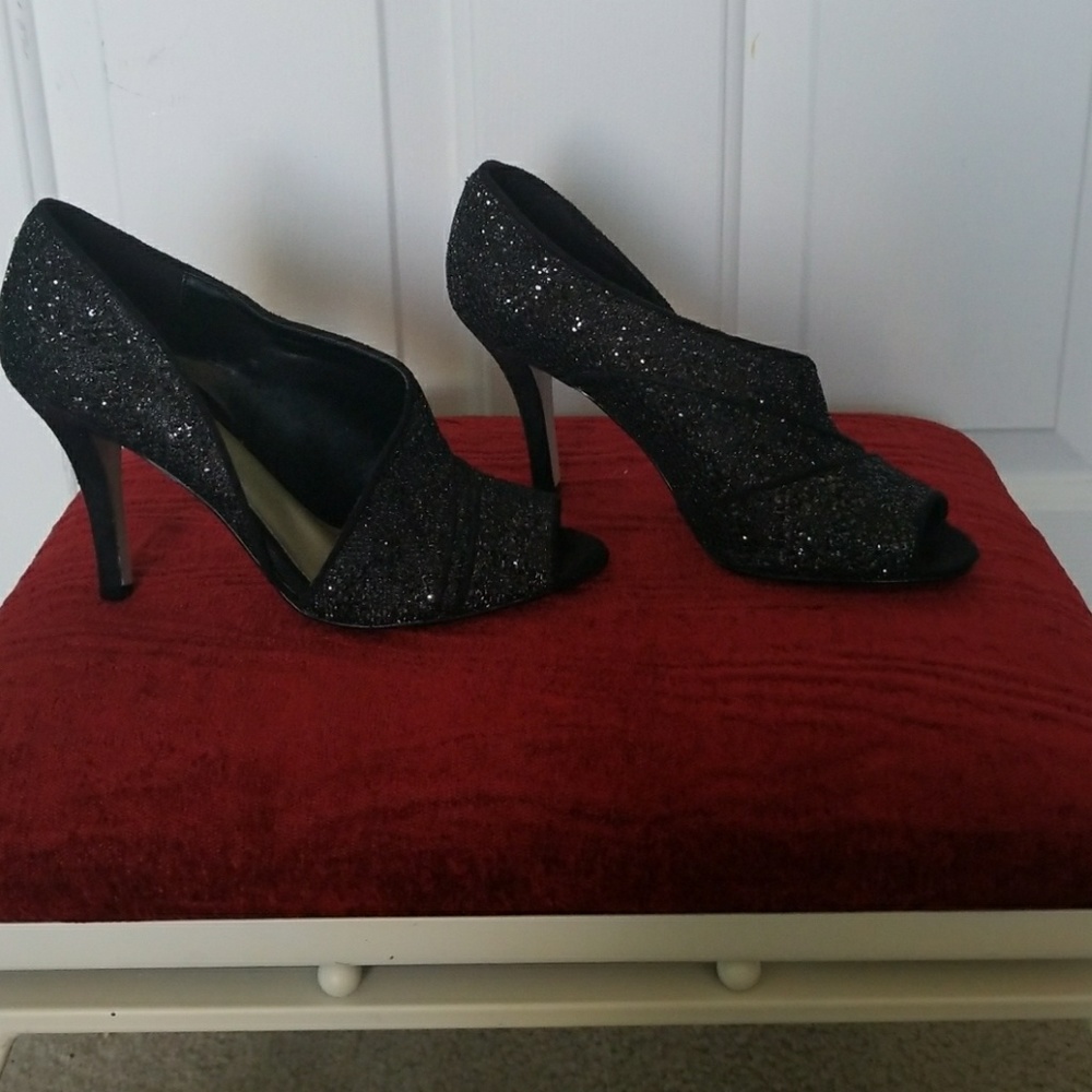 ❌SOLD❌Stunning Sparklins Shoes♥️♥️