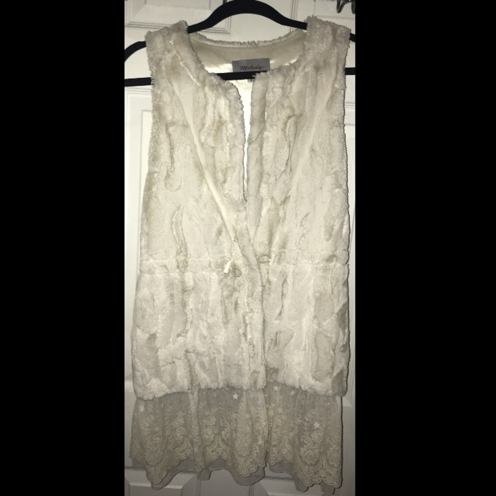 Cream fax fur and lace trim bottom vest