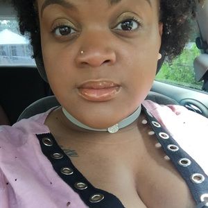 Meet your Posher, Celeste