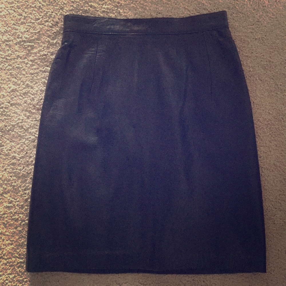 Maxima Leather skirt
