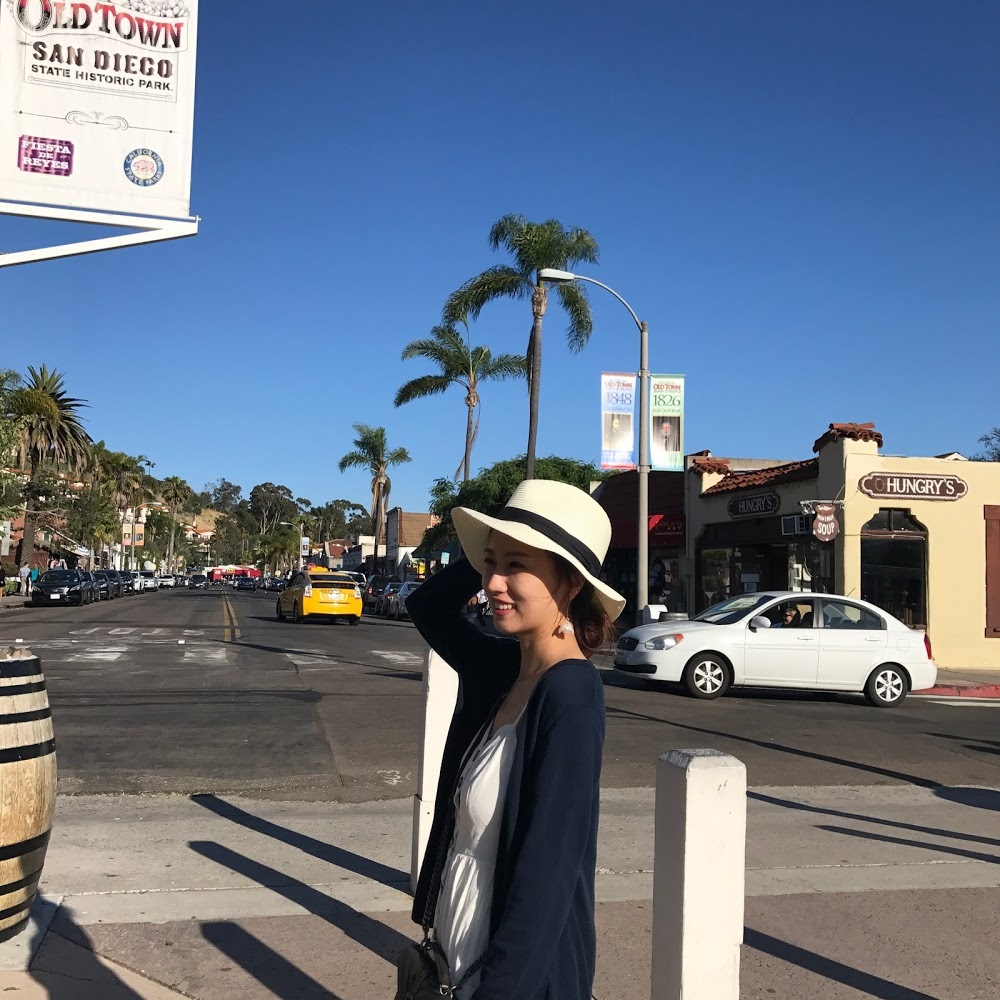 Meet your Posher, Yipeng