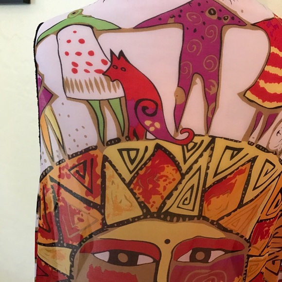 Beautiful Painted Vest w/Detachable Scarf - Picture 4 of 4