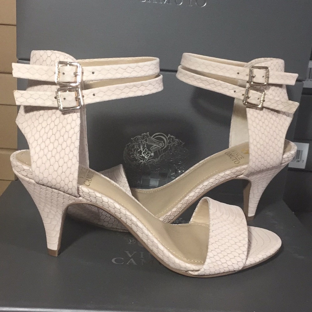 Vince Camuto VP-Maisley2