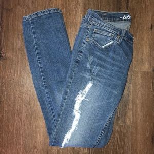 Distressed Lolo Jeans