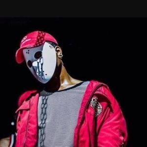 Meet your Posher, Nicholas