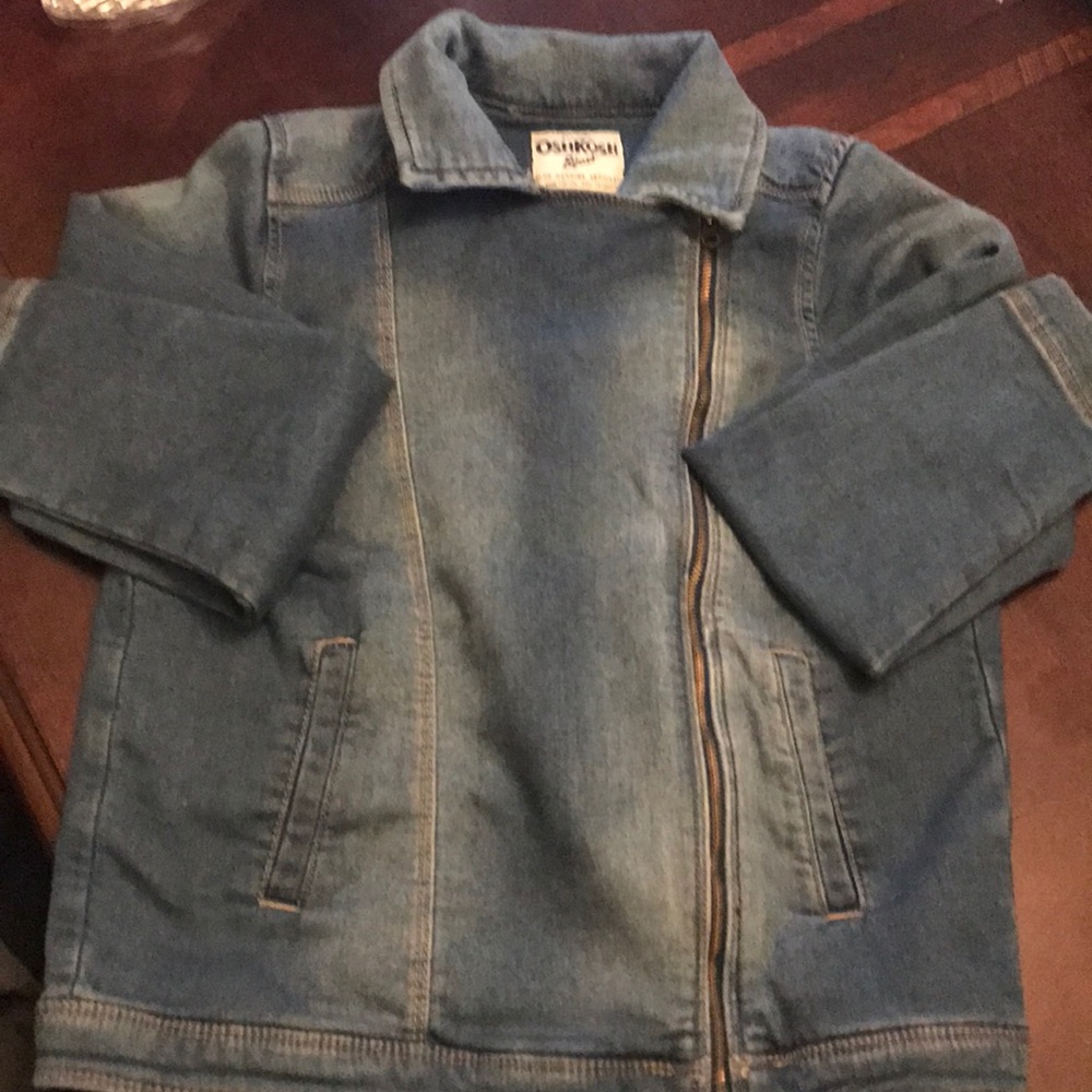 Girls jean jacket🌸