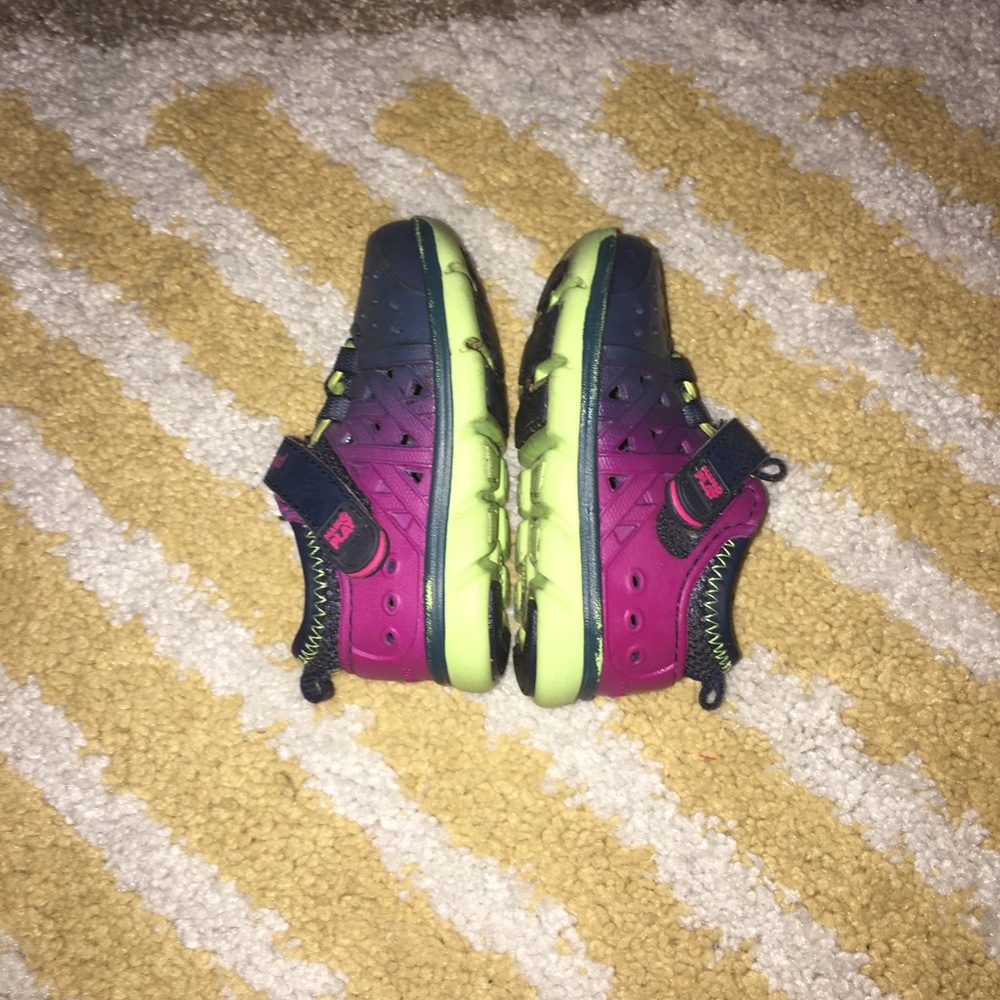 Stride Rite - Amphibian toddler shoes - Size 4