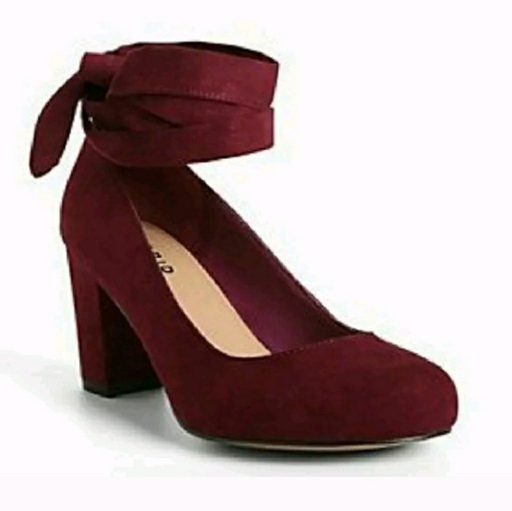 Size 10W Torrid "Merlot colored" Lace Mary Jane