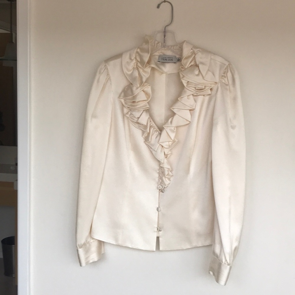 Gorgeous Teri Jon Blouse