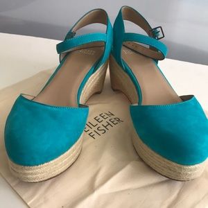Eileen Fisher blue suede platform shoes size 9