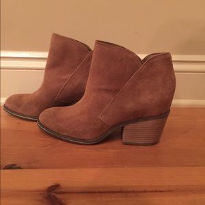 Jessica Simpson booties