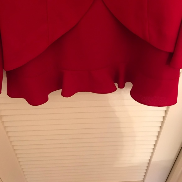 Ladies Red skirt suit - Picture 2 of 2