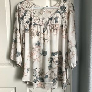 LC Lauren Conrad Long Sleeve Floral Top