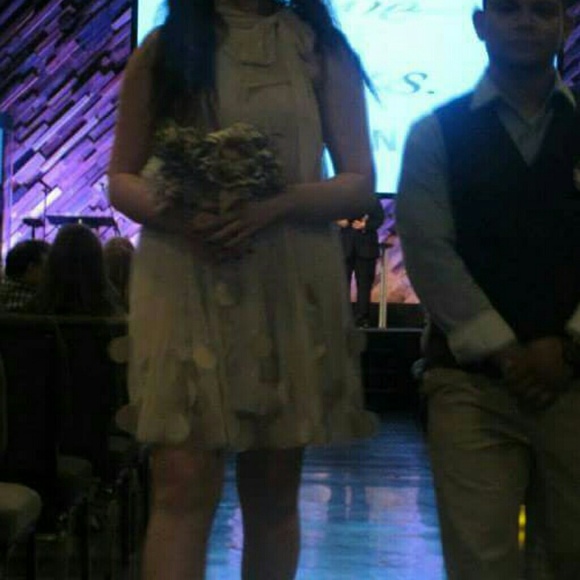 Classy Vintage All Neutral Dress from Mod Cloth - Picture 5 of 8