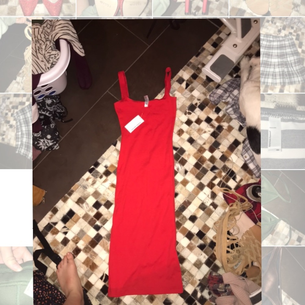 Gorgeous red american apparel midi dress