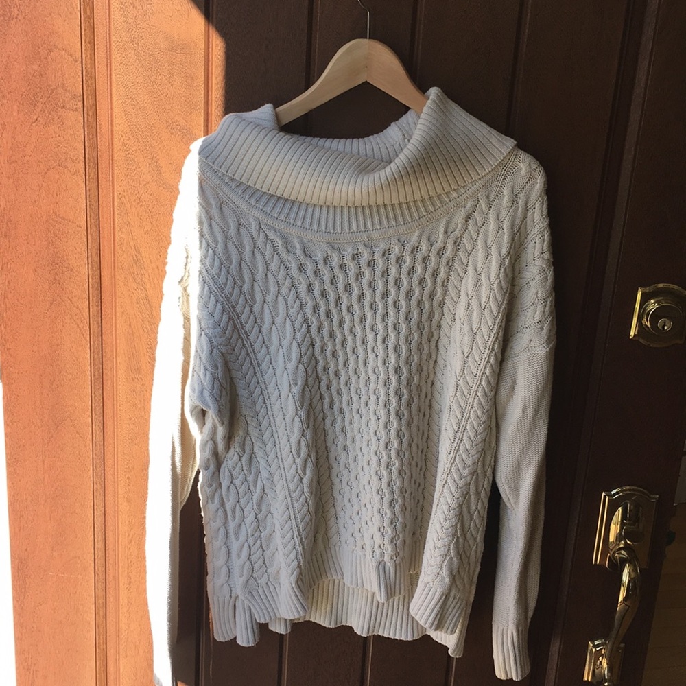 American eagle oversized knit sweater