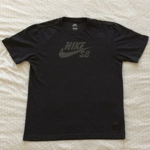 Men's Nike Skateboarding Dri-Fit T-Shirt