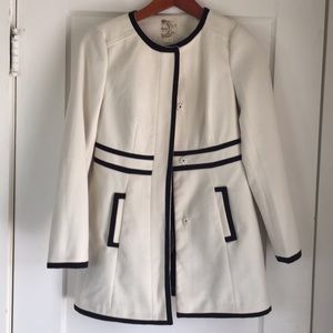 Very Chanel chic Cream Black coat Sz S.