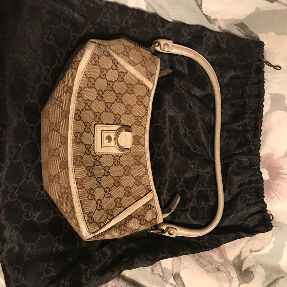 Gentle used authentic Gucci purse