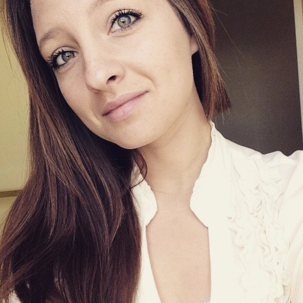 Meet your Posher, Danielle